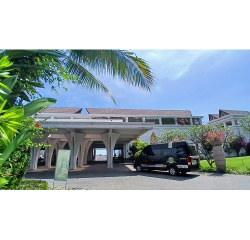 Xe Limousine 12 chỗ 