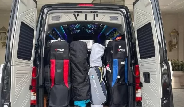 xe du lịch 9 chỗ