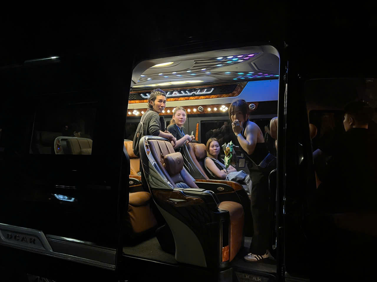 Thuê xe Limousine Phan Rang đi Sân Bay Cam Ranh