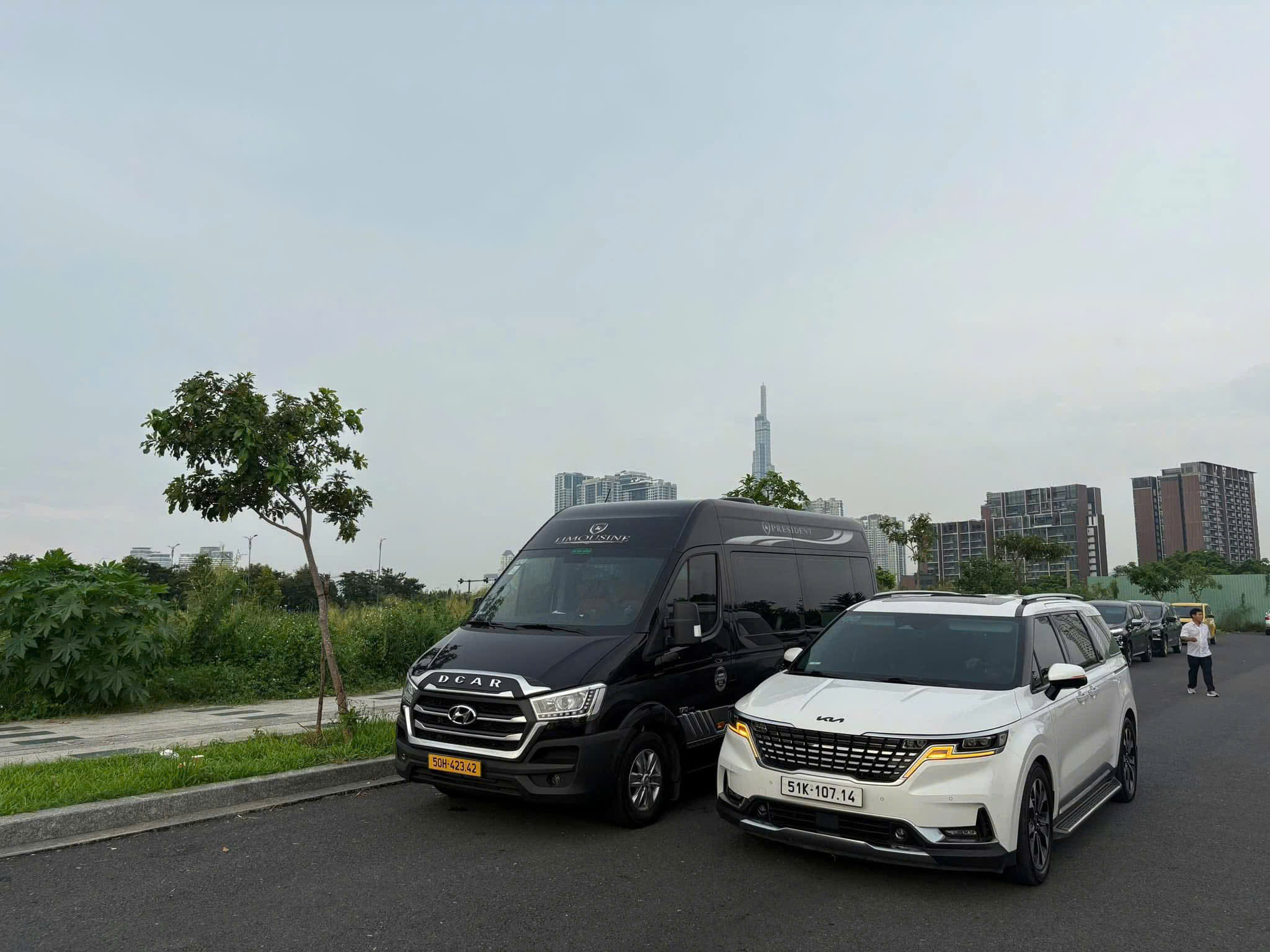 Thuê xe Limousine hợp đồng dài hạn