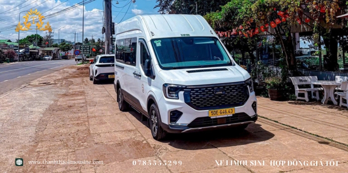 Xe Limousine hợp đồng giá tốt