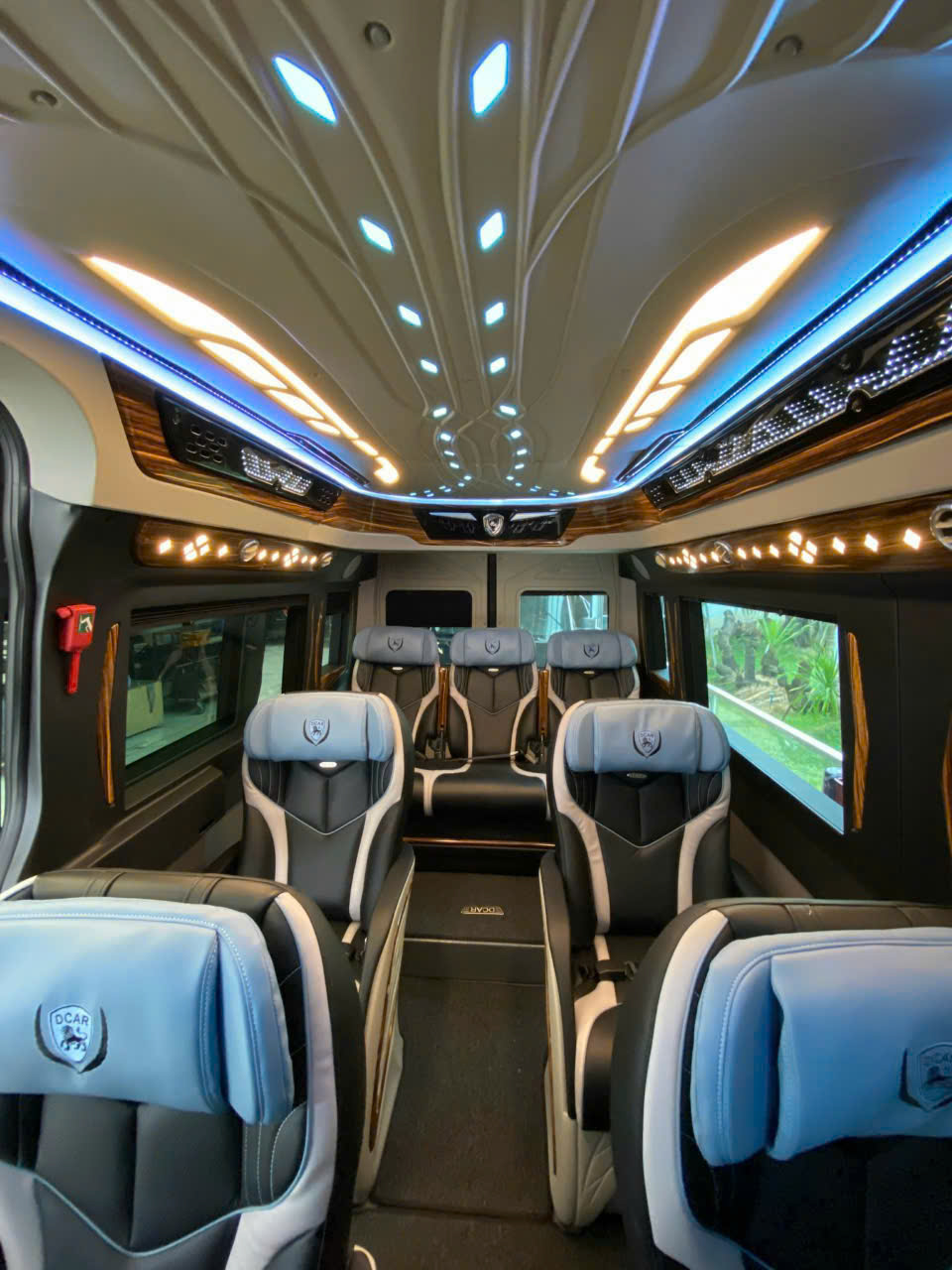 Limousine đưa đón sân bay không ghép