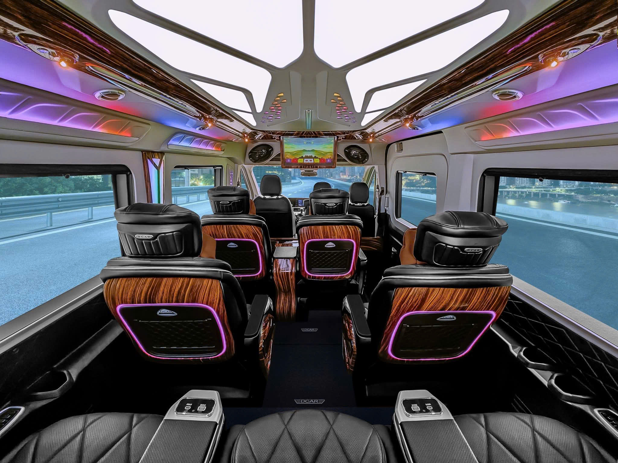 Thuê Limousine đưa đón sân bay không phát sinh