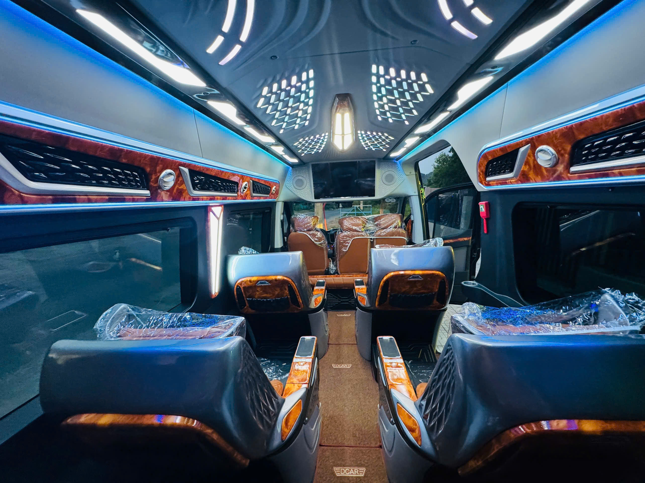 Thuê Limousine đi tour gia đình
