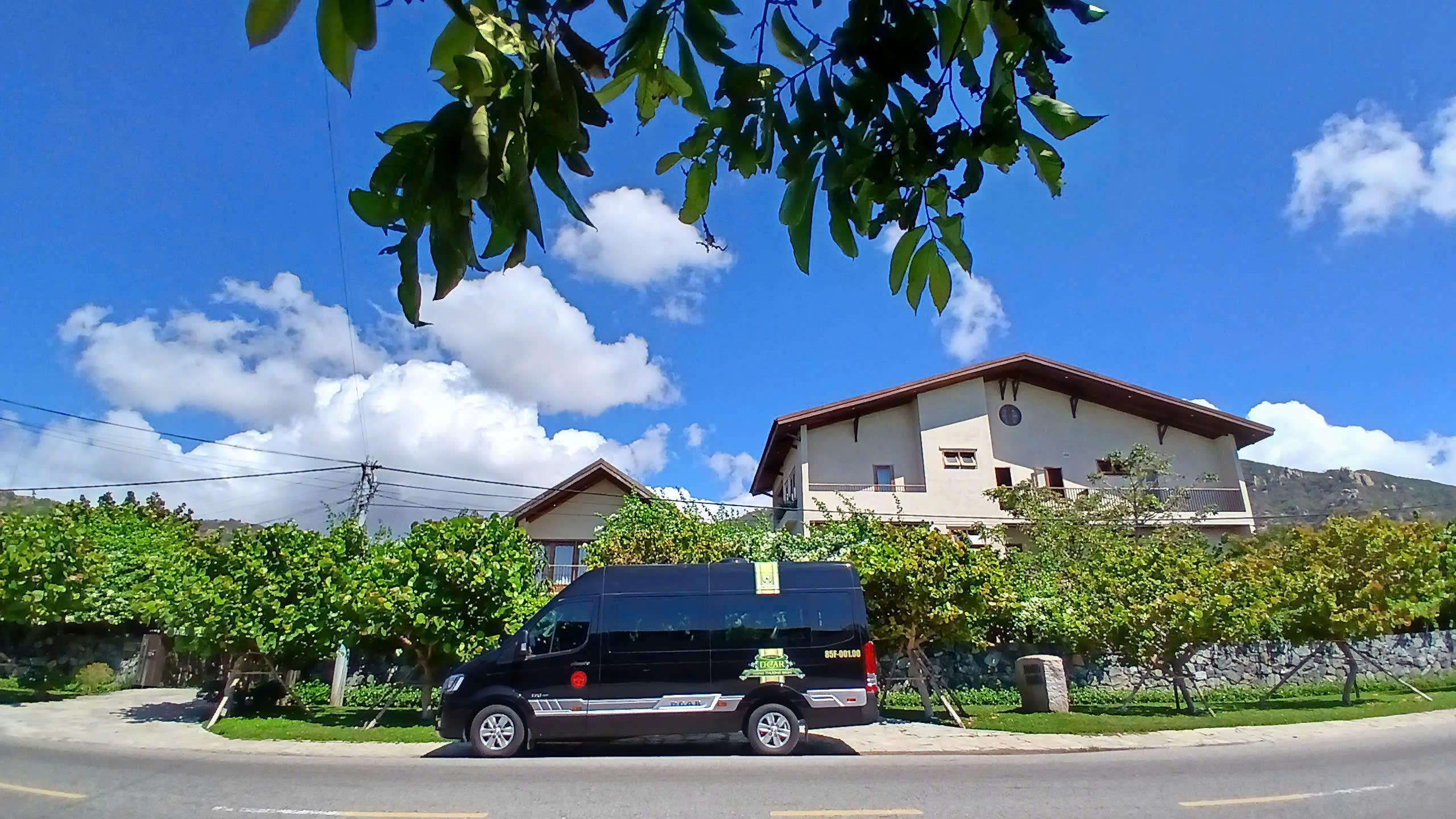 Thuê Xe Limousine Tour Du Lịch Phan Rang cao cấp