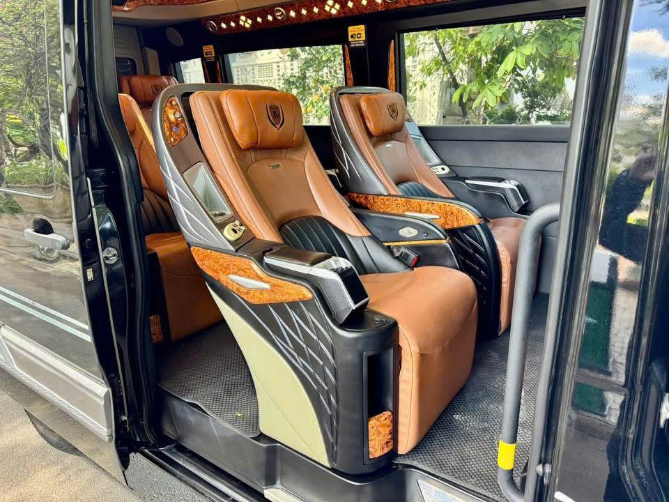 Bảng giá thuê xe Limousine Cam Ranh đi Hồ Chí Minh
