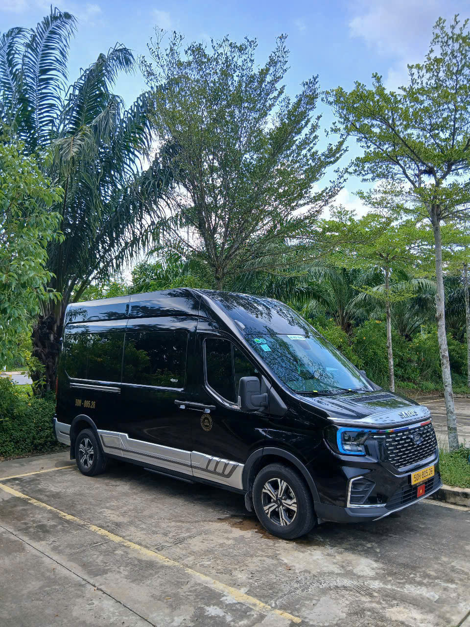 Bảng giá thuê xe Limousine Cam Ranh đi Hồ Chí Minh