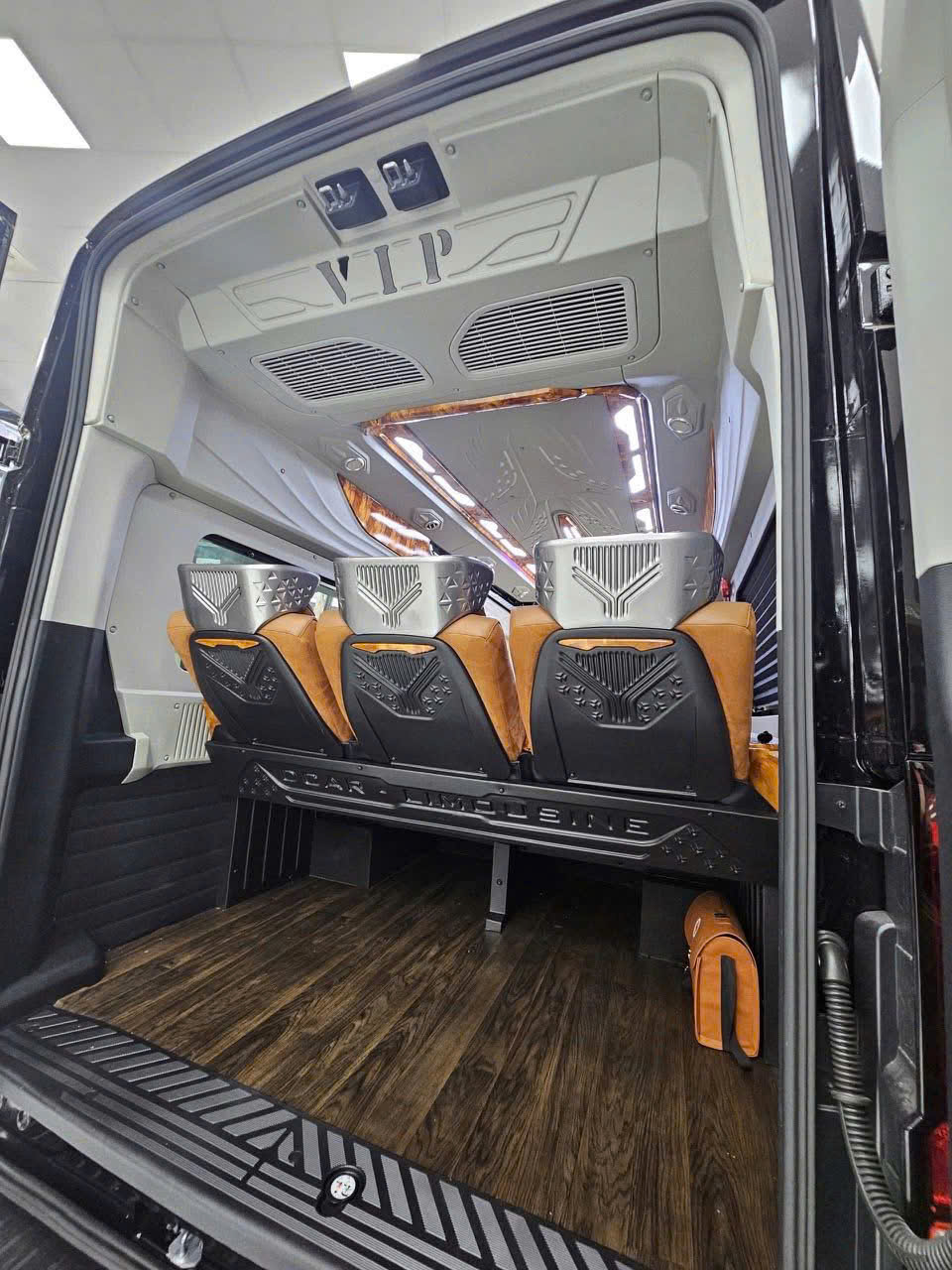Bảng giá xe limousine Cam Ranh – Sài Gòn mới nhất