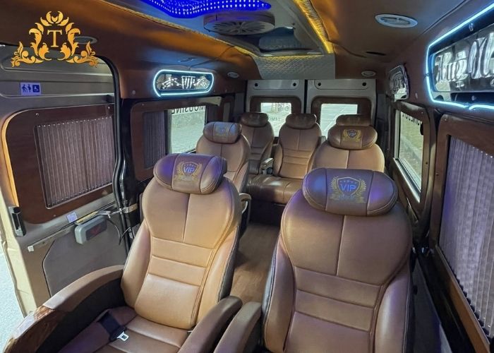 Vì sao nên đặt thuê xe limousine Sài Gòn đi Vĩnh Hy để có chuyến đi tiện lợi?