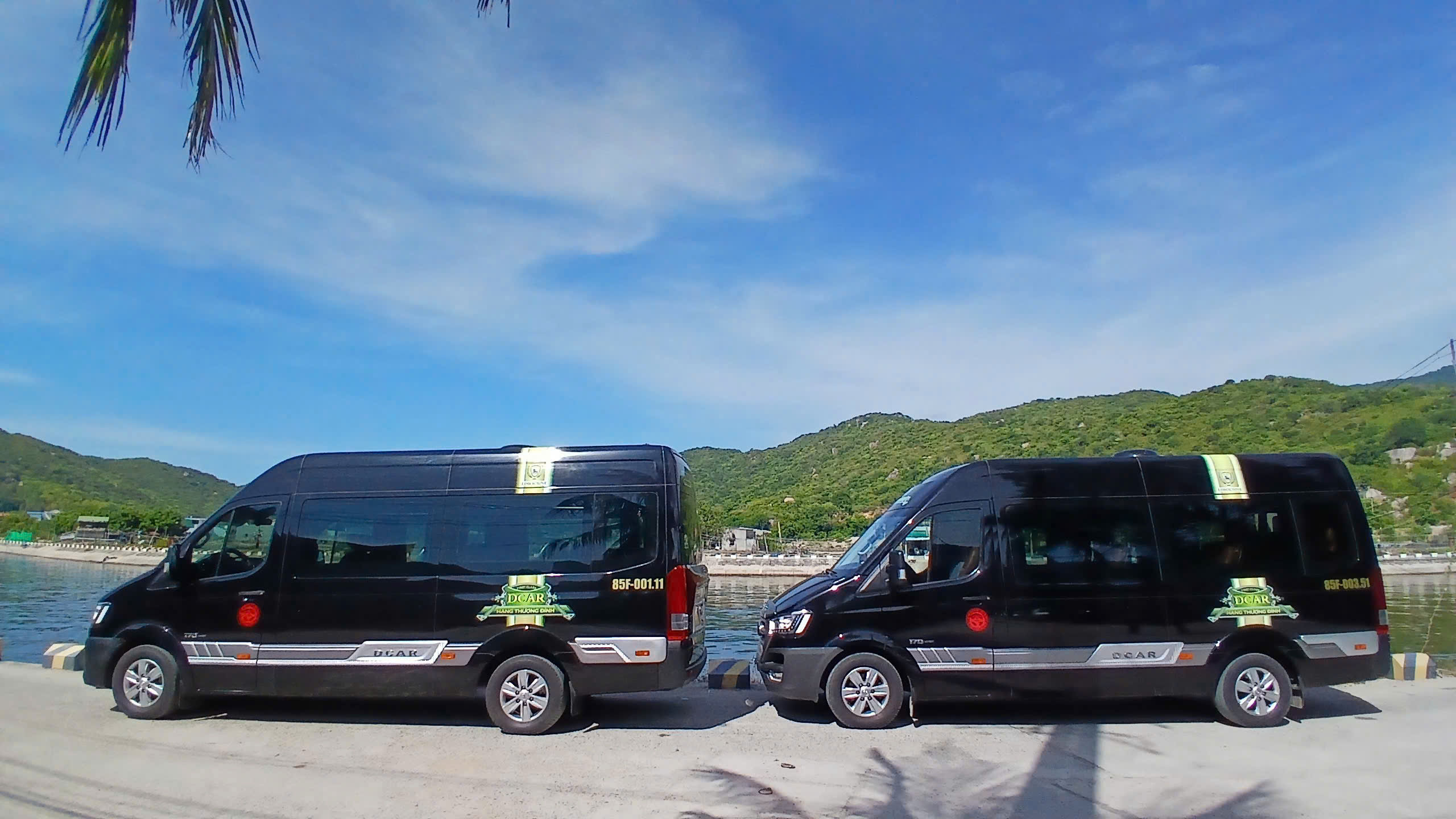 Dịch vụ xe Limousine đường dài Vĩnh Hy - Sài Gòn