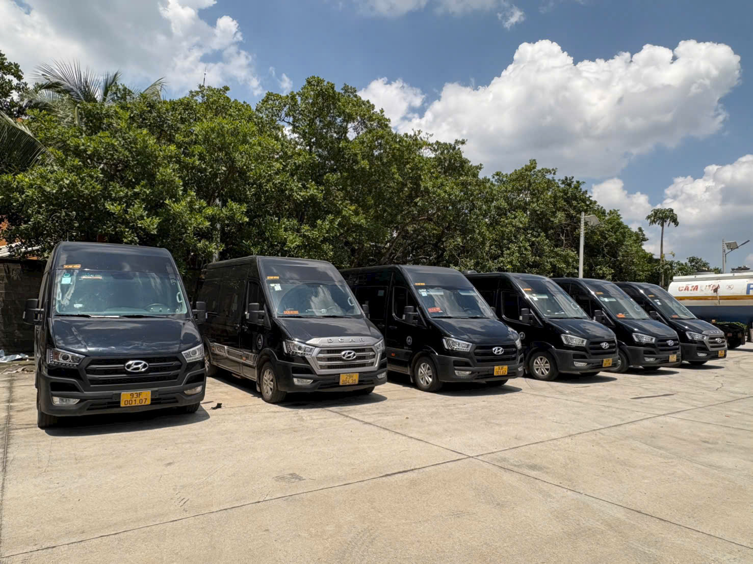 Dịch vụ xe Limousine Sài Gòn đi Cam Ranh