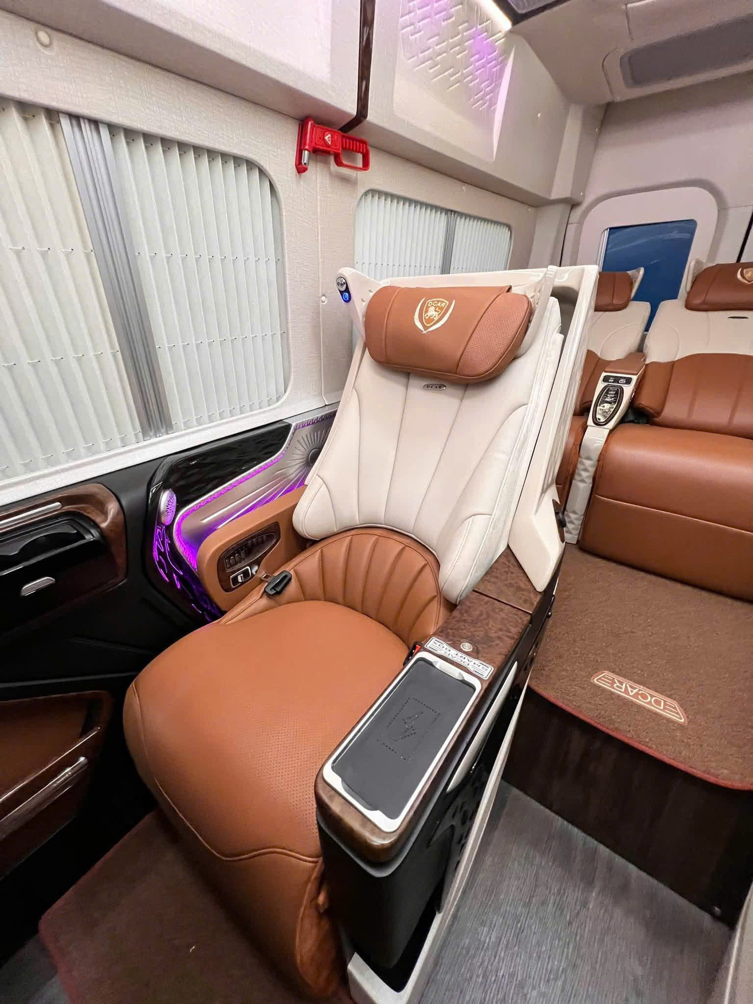 Giá thuê xe Limousine Đà Lạt đi Hồ Chí Minh