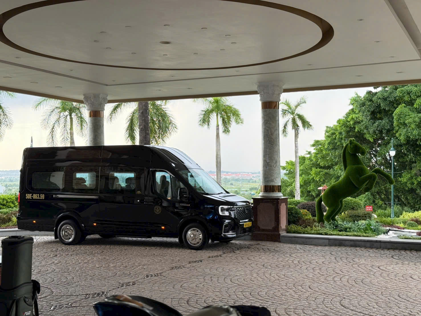 Giá thuê xe Limousine Sài Gòn đi Cam Ranh
