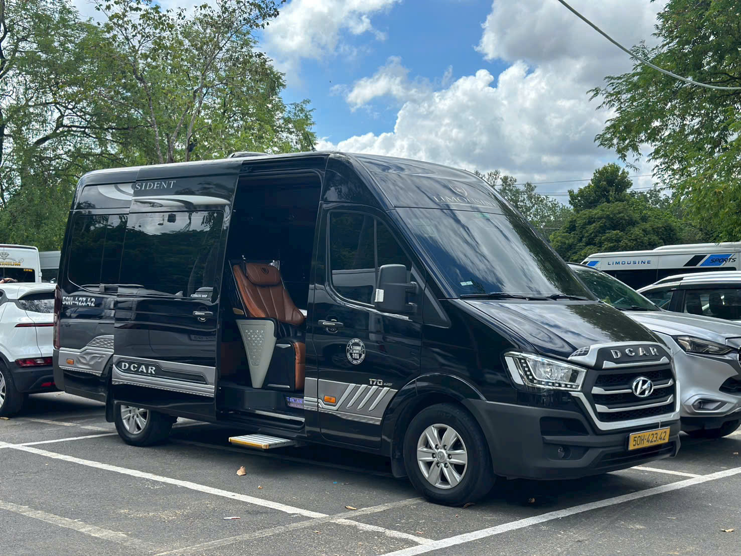 Giá Thuê xe Limousine Tân Sơn Nhất đi Cam Ranh