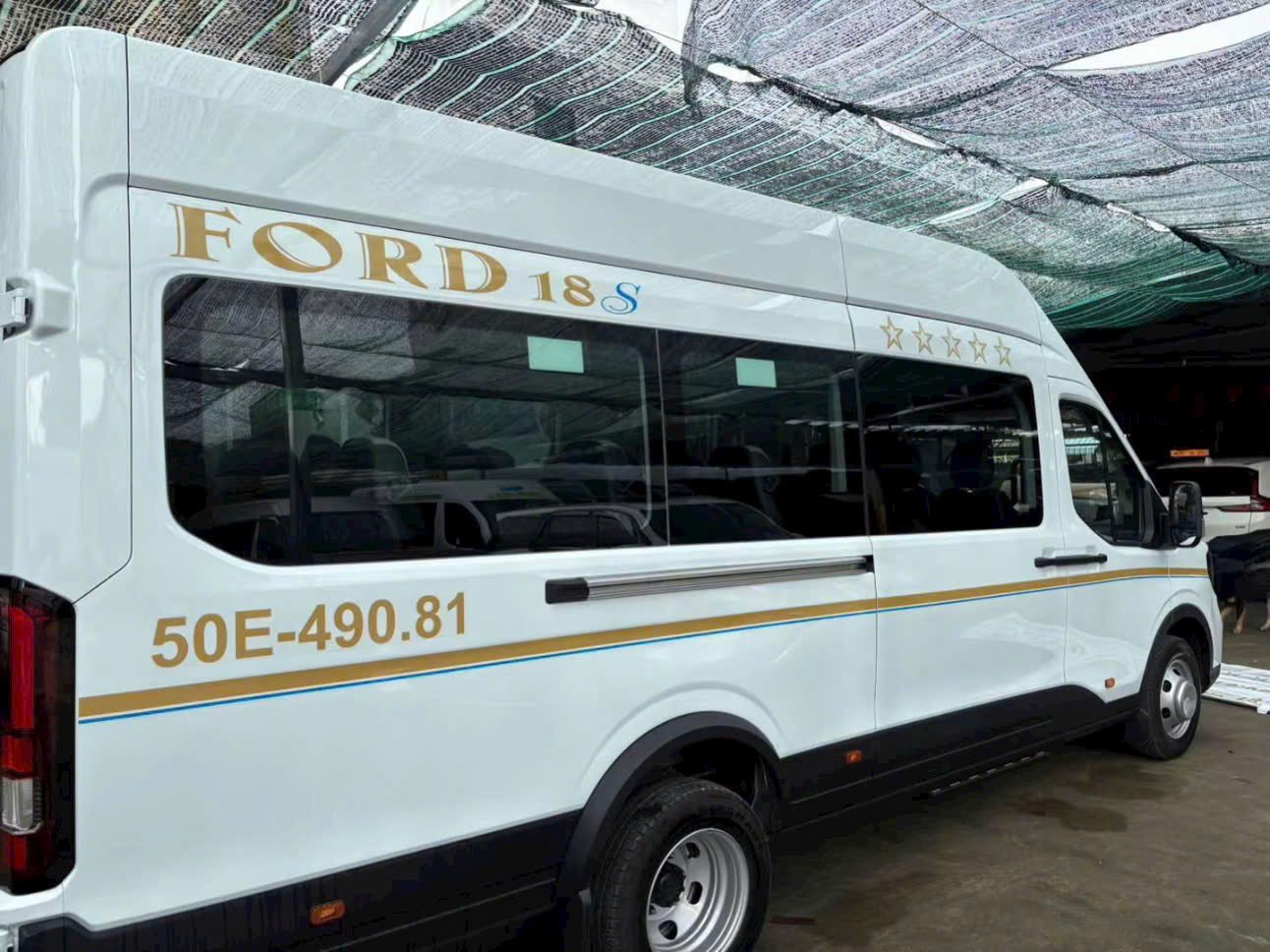 Giá thuê xe Limousine TPHCM đi Cam Ranh