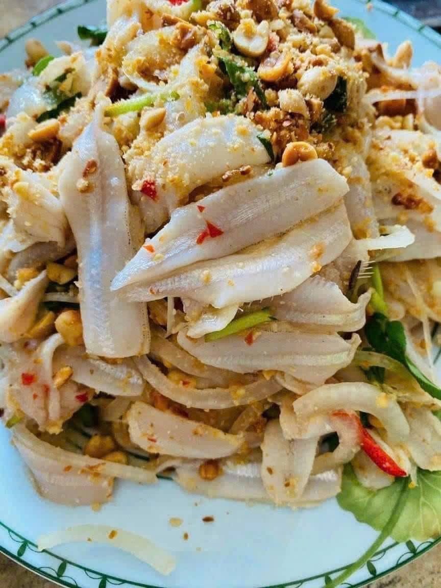Gỏi cá mai Vĩnh Hy