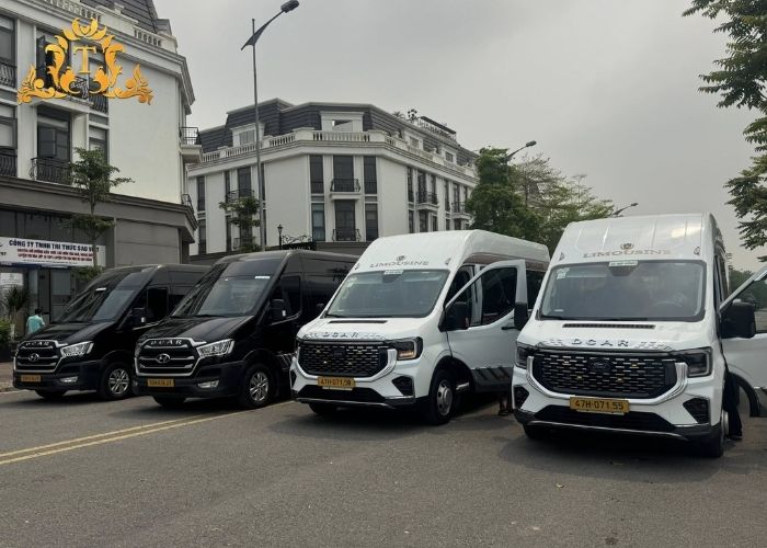 Thanh Thảo Limousine – Hotline thuê xe limousine túc trực 24/7