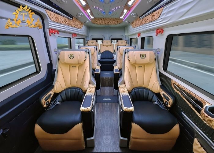 Trọn bộ kinh nghiệm thuê xe limousine Sài Gòn đi Vĩnh Hy chất lượng