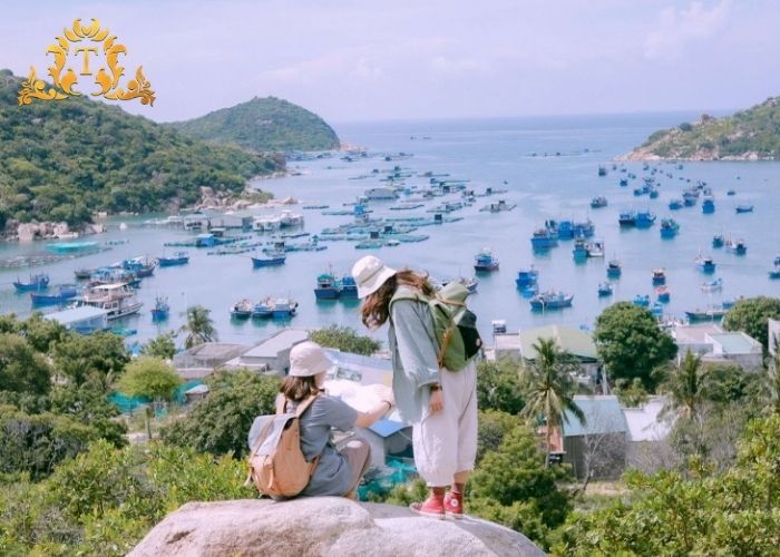 Kinh nghiệm thuê xe limousine đánh giá các tiện ích đi kèm trên xe