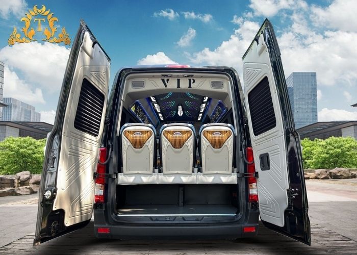 Lựa chọn tiện ích và lộ trình phù hợp khi thuê xe limousine Sài Gòn Vĩnh Hy