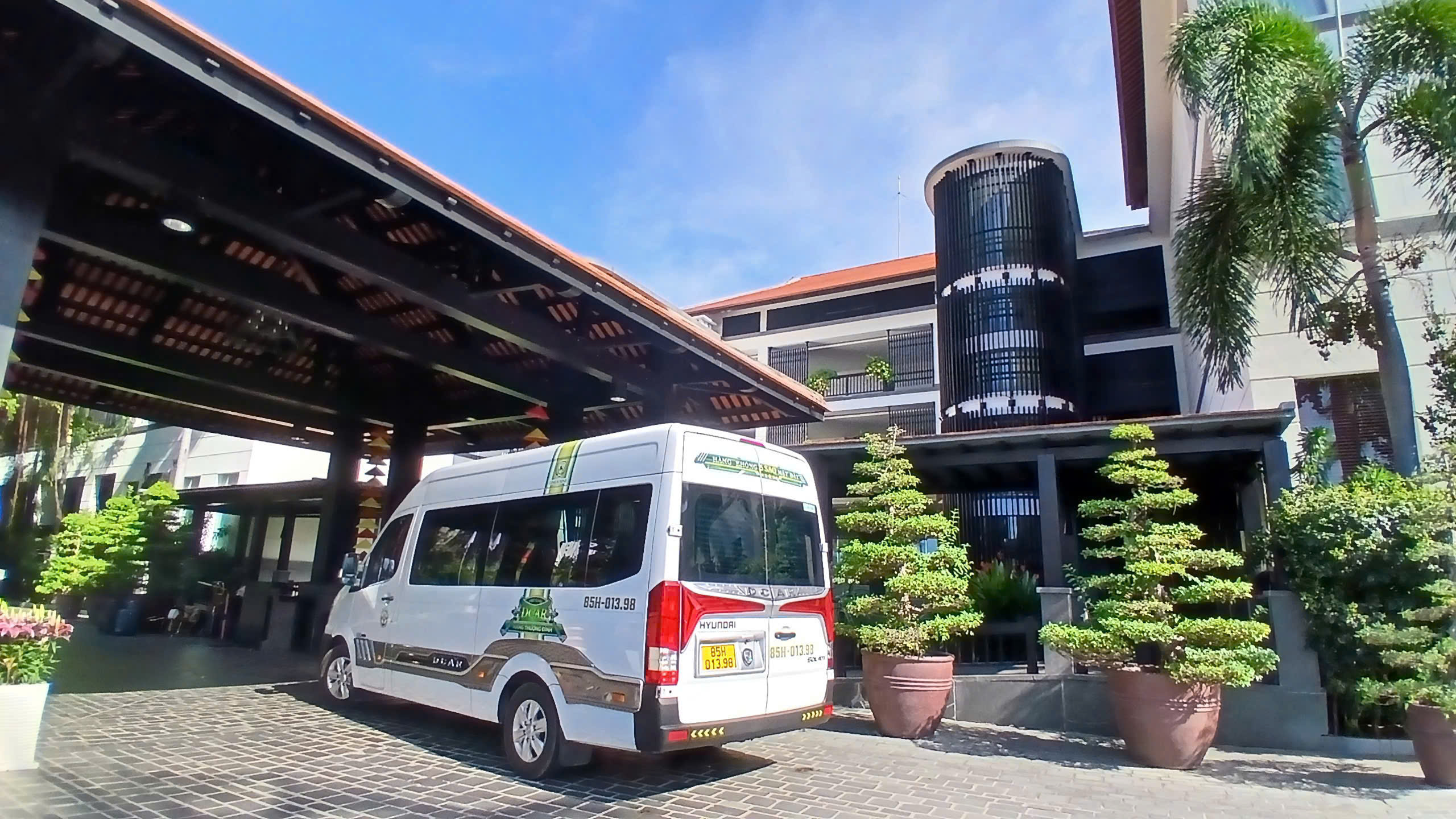 Limousine Ninh Thuận đi Sài Gòn an toàn