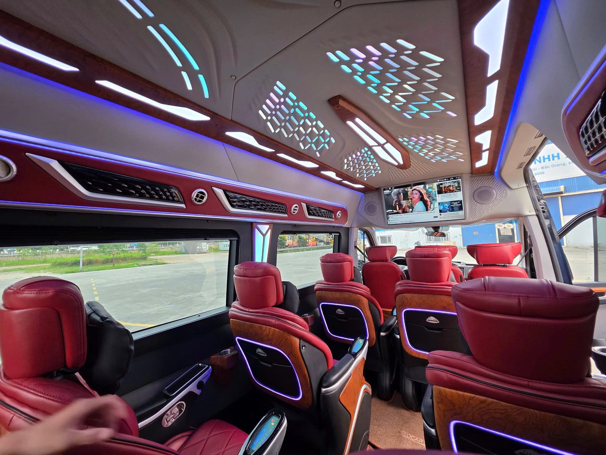 Thuê Xe Limousine Đi Sài Gòn Phù Hợp Với Những Đối Tượng Nàov