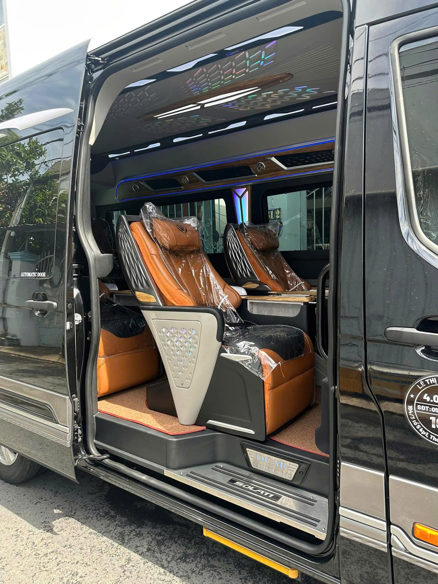 Thuê limousine Ninh Thuận Sài Gòn đi họp