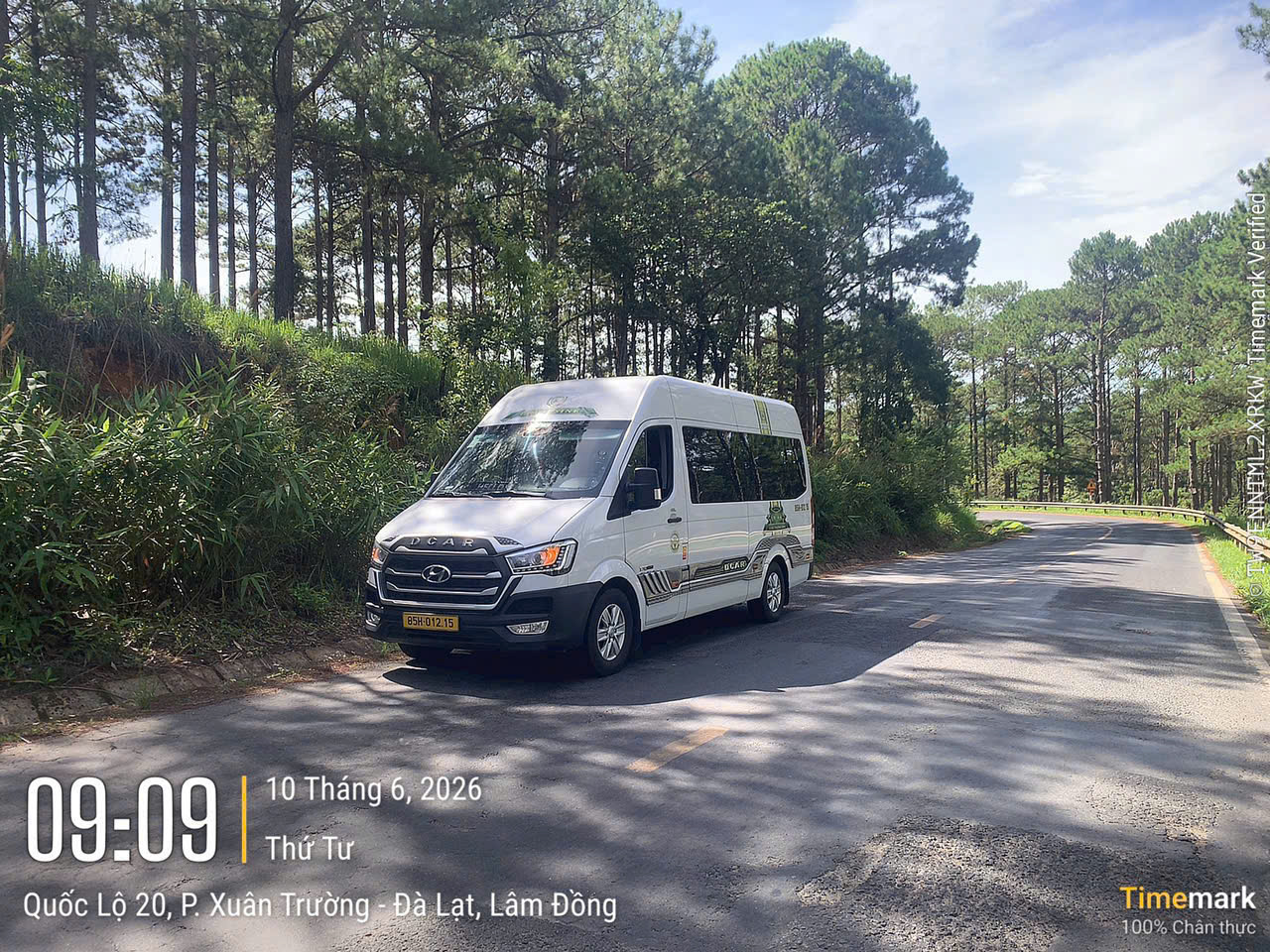 Thuê xe 12 chỗ Limousine HCM đi Cam Ranh uy tín