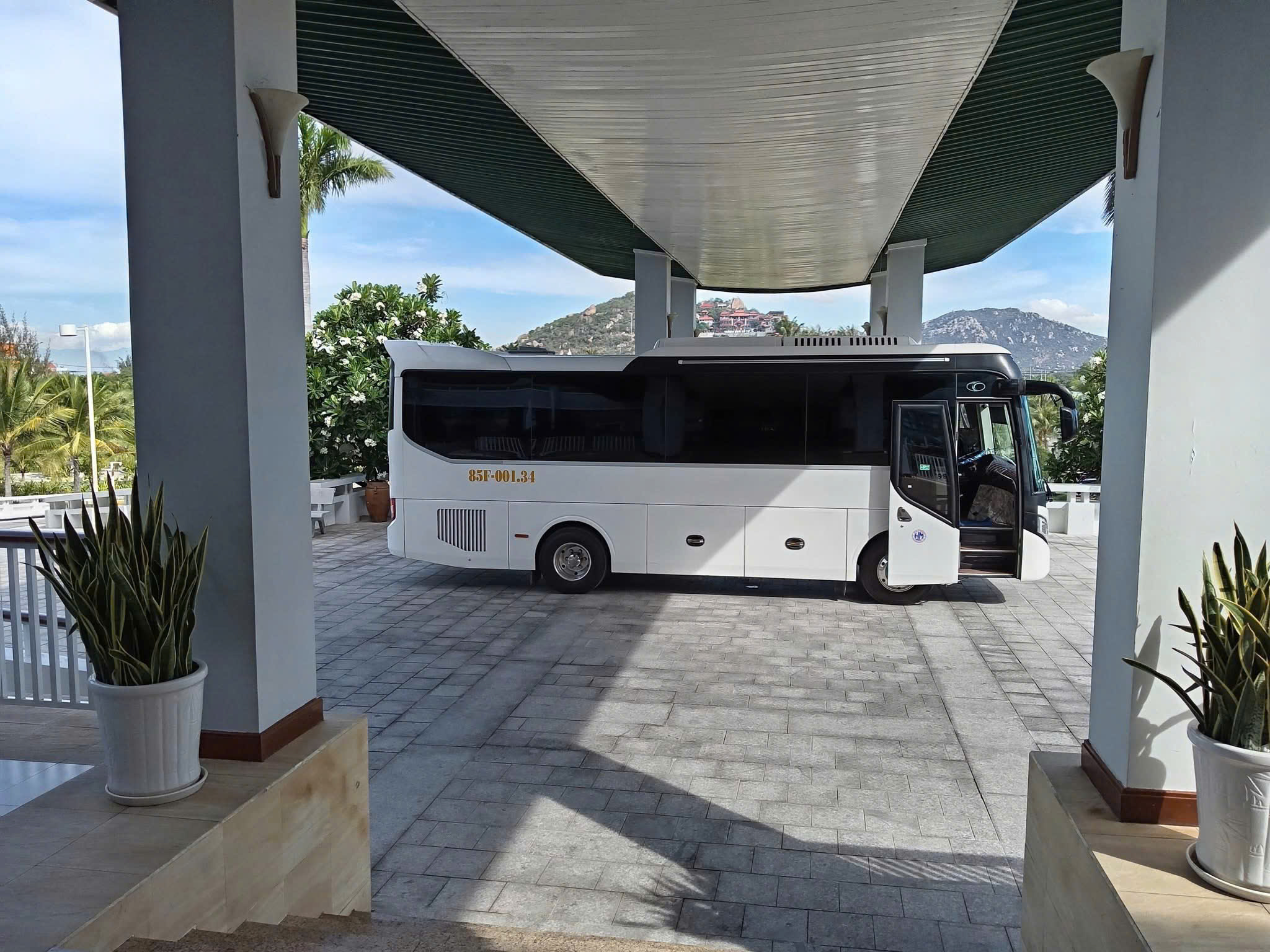 Dịch vụ cho thuê xe 29 chỗ Ninh Thuận uy tín - giá tốt