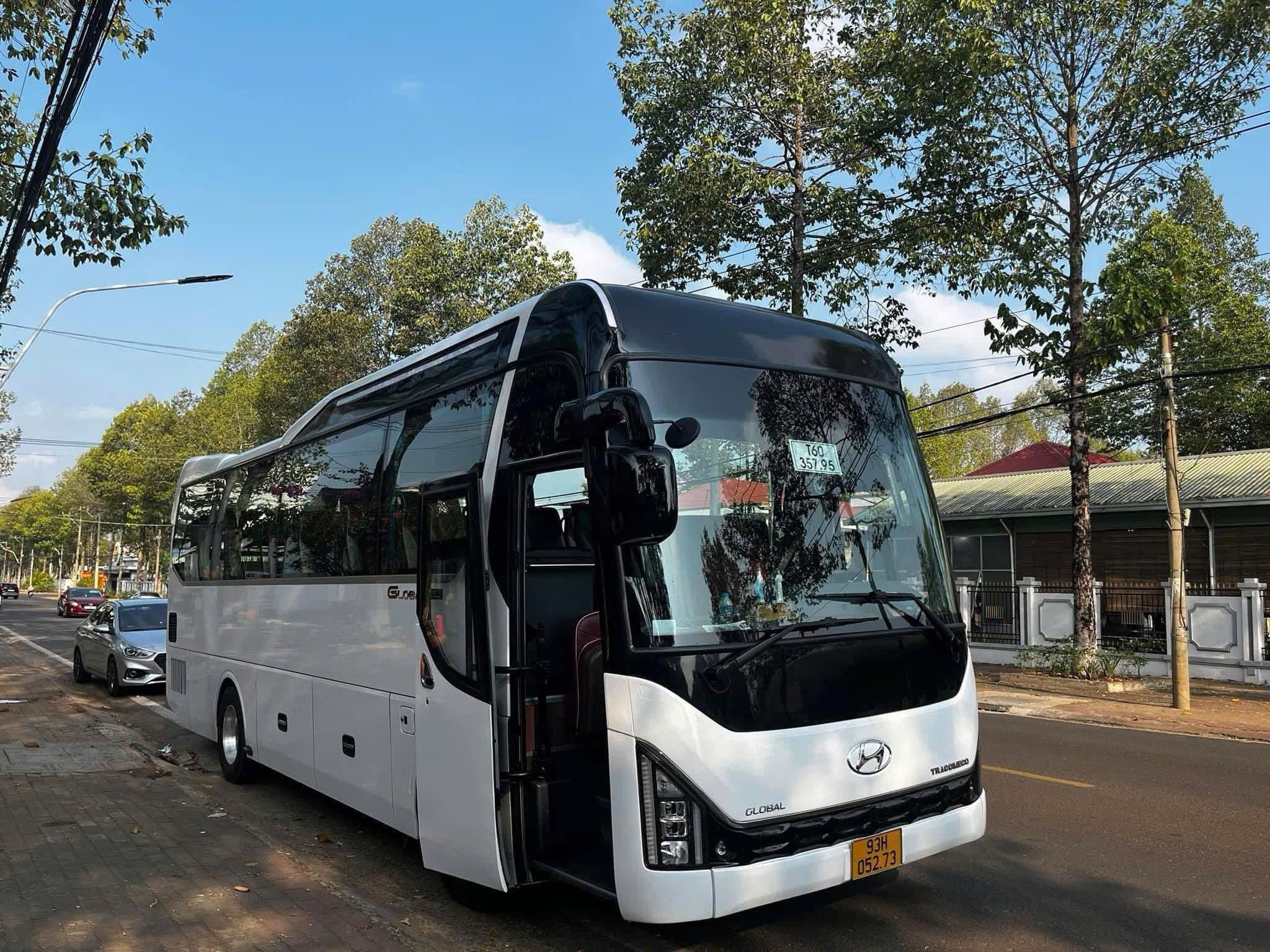 Thuê xe 29 chỗ có tài xế Phan Rang