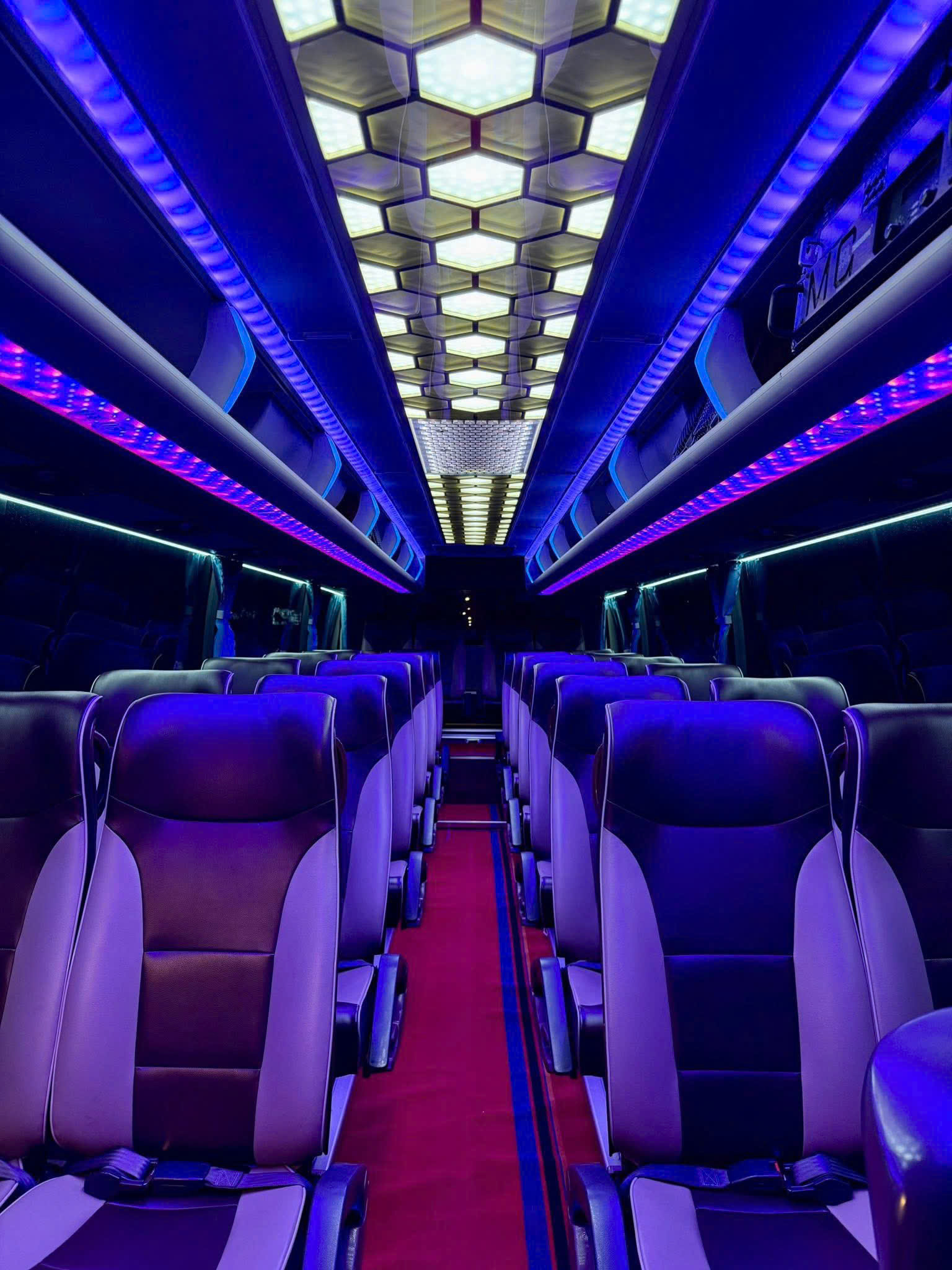 Thuê xe 29 chỗ Phan Rang đưa đón sân bay 