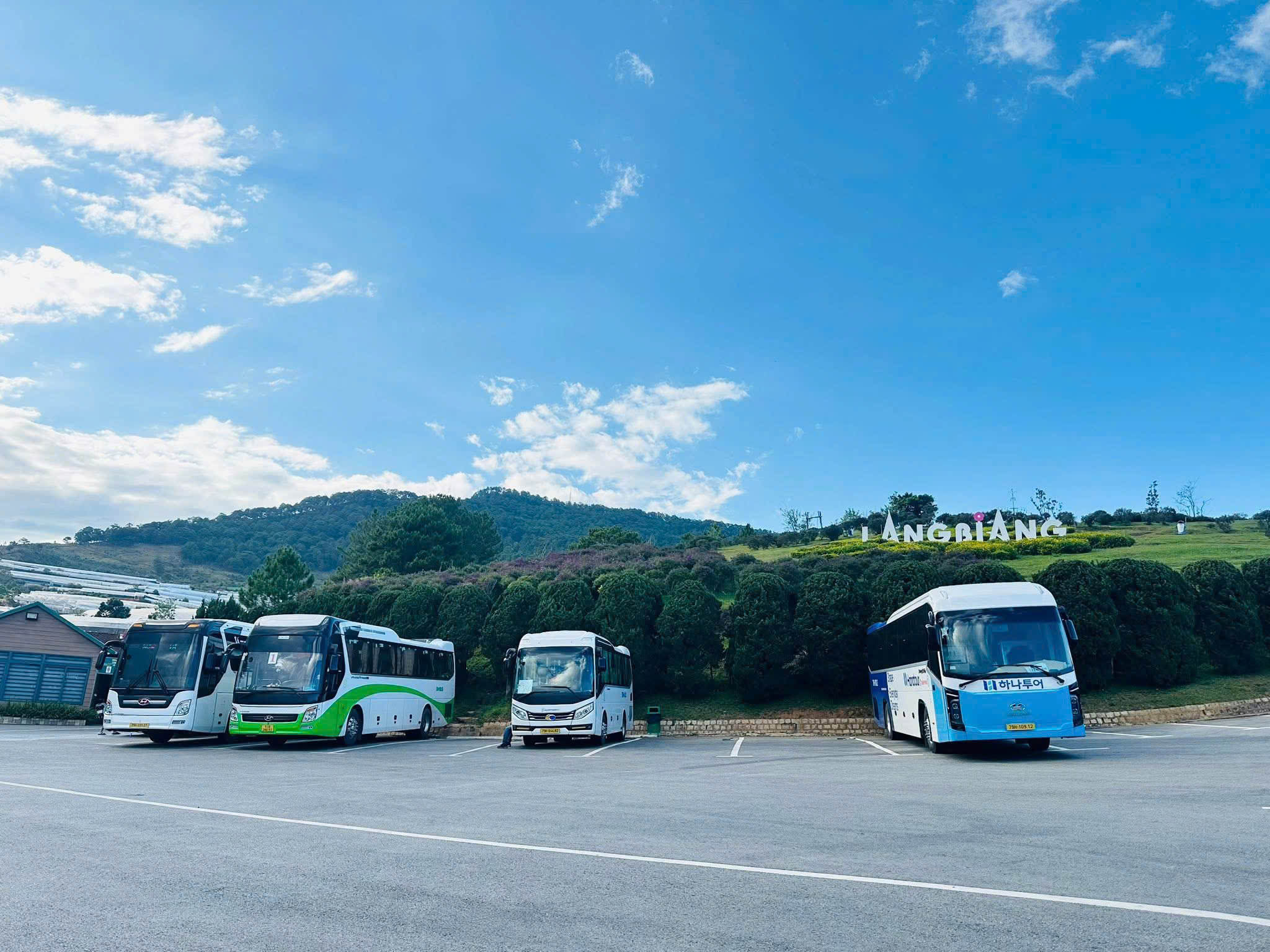 Thuê xe 29 chỗ Phan Rang theo giờ