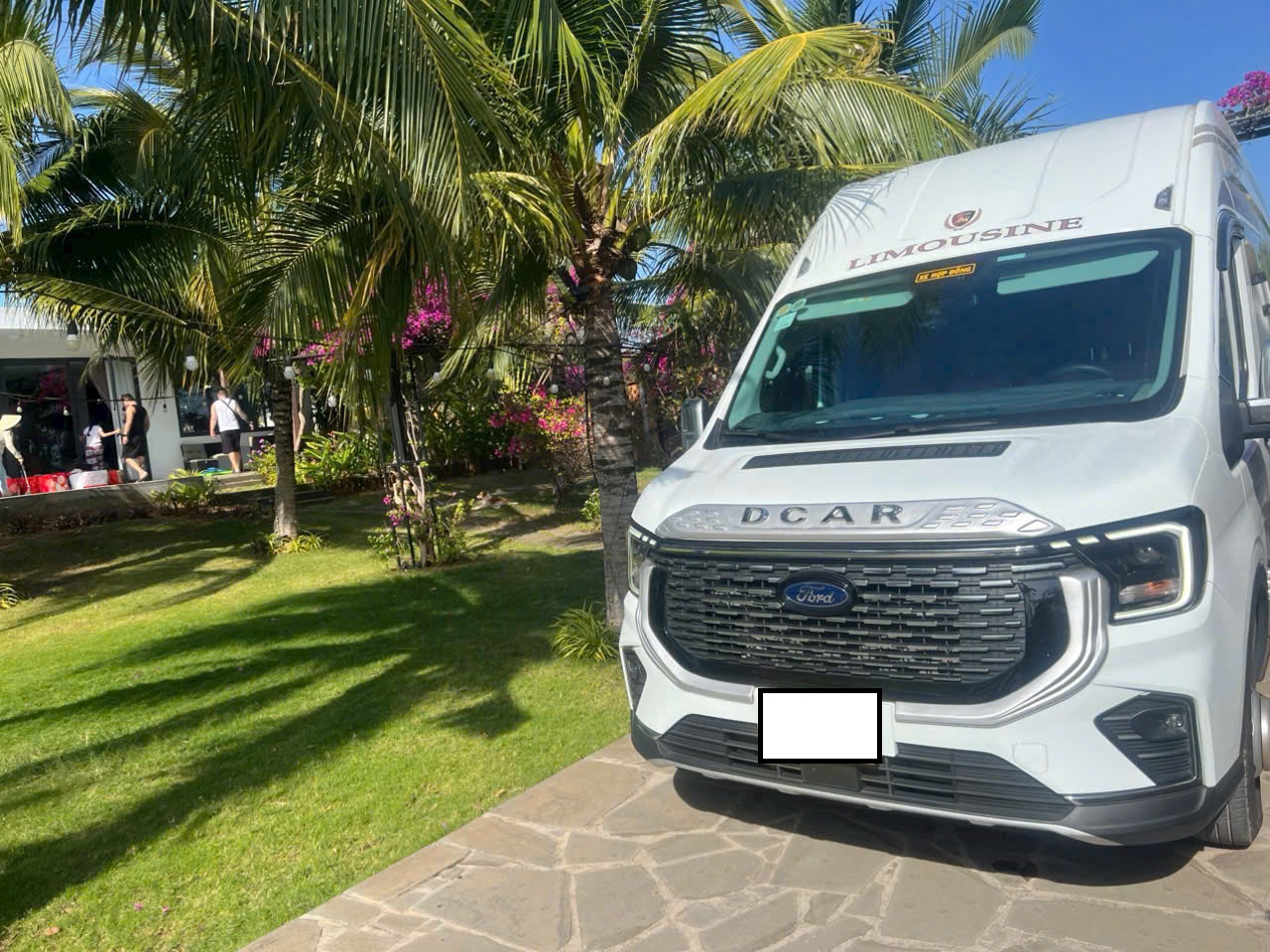 Thuê xe Limousine Bình Chánh đi Cam Ranh