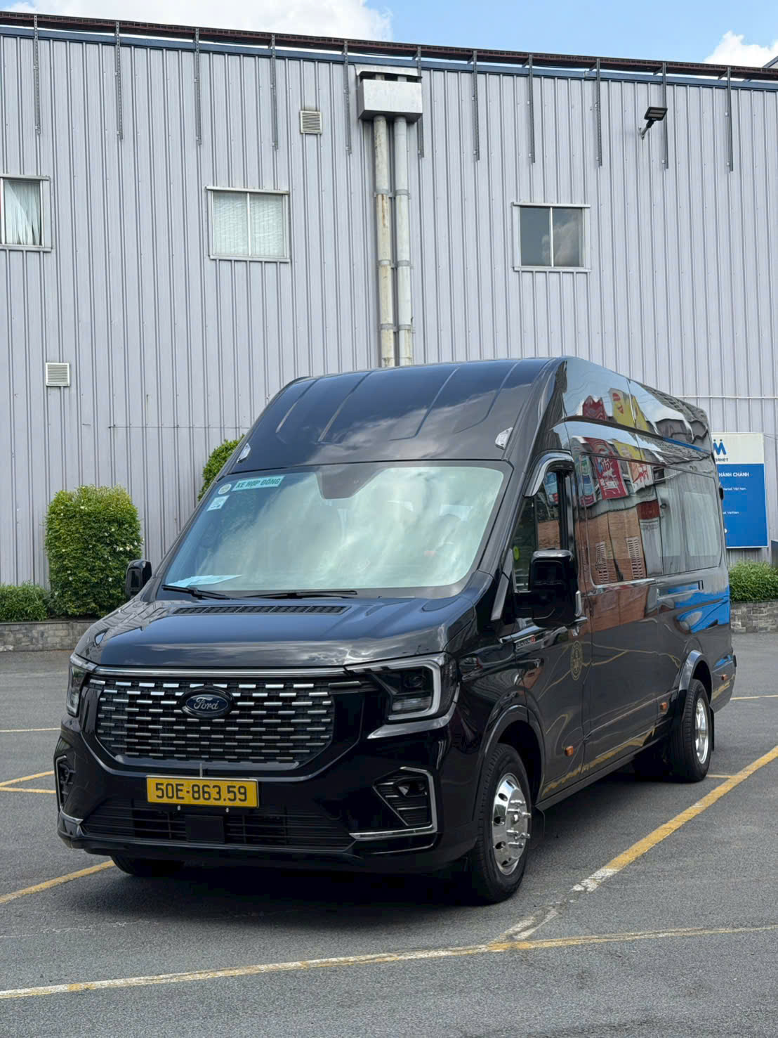 Thuê xe limousine Cam Ranh đi Hồ Chí Minh không ghép