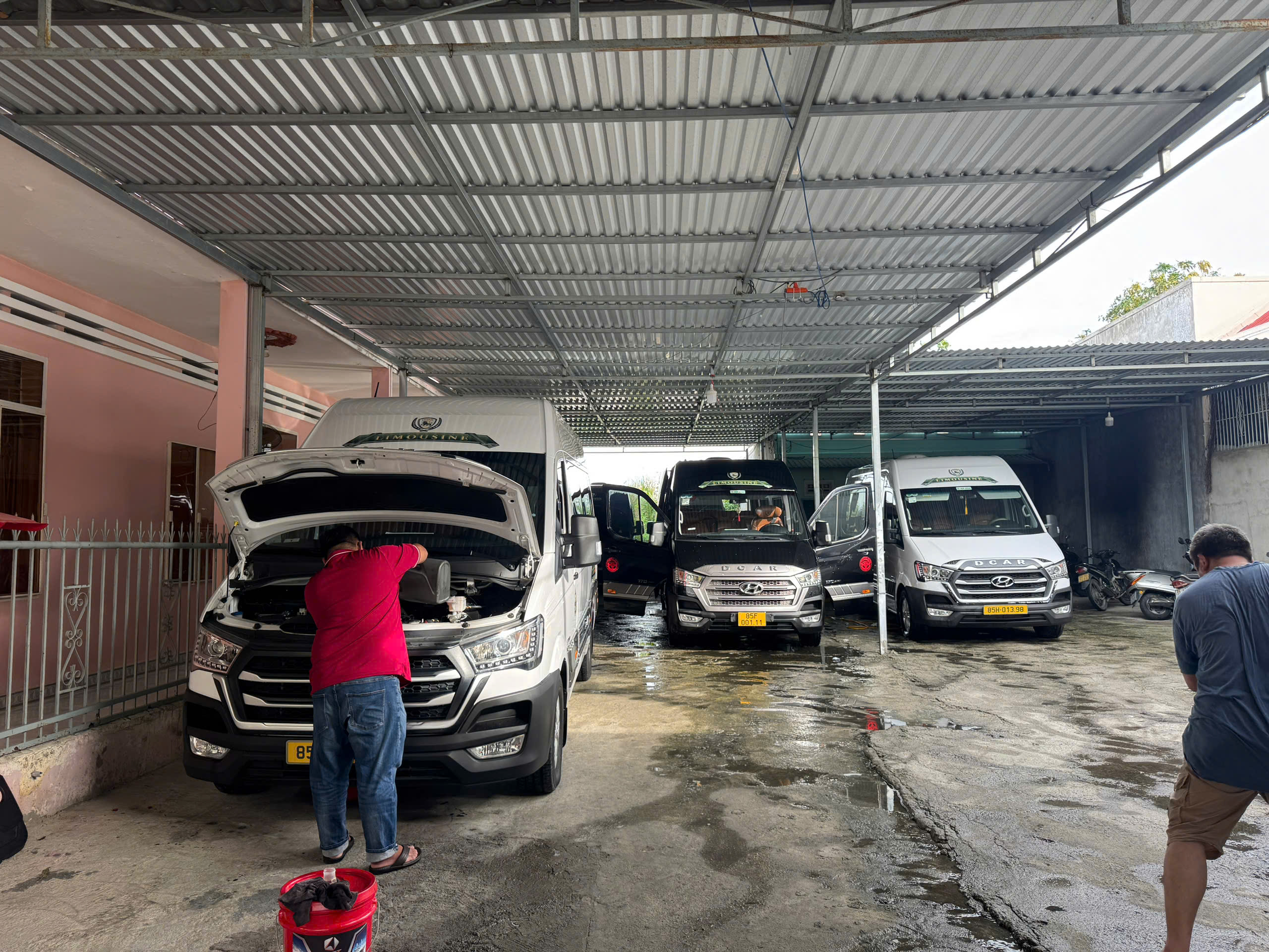 Thuê xe limousine Cam Ranh đi Hồ Chí Minh không ghép