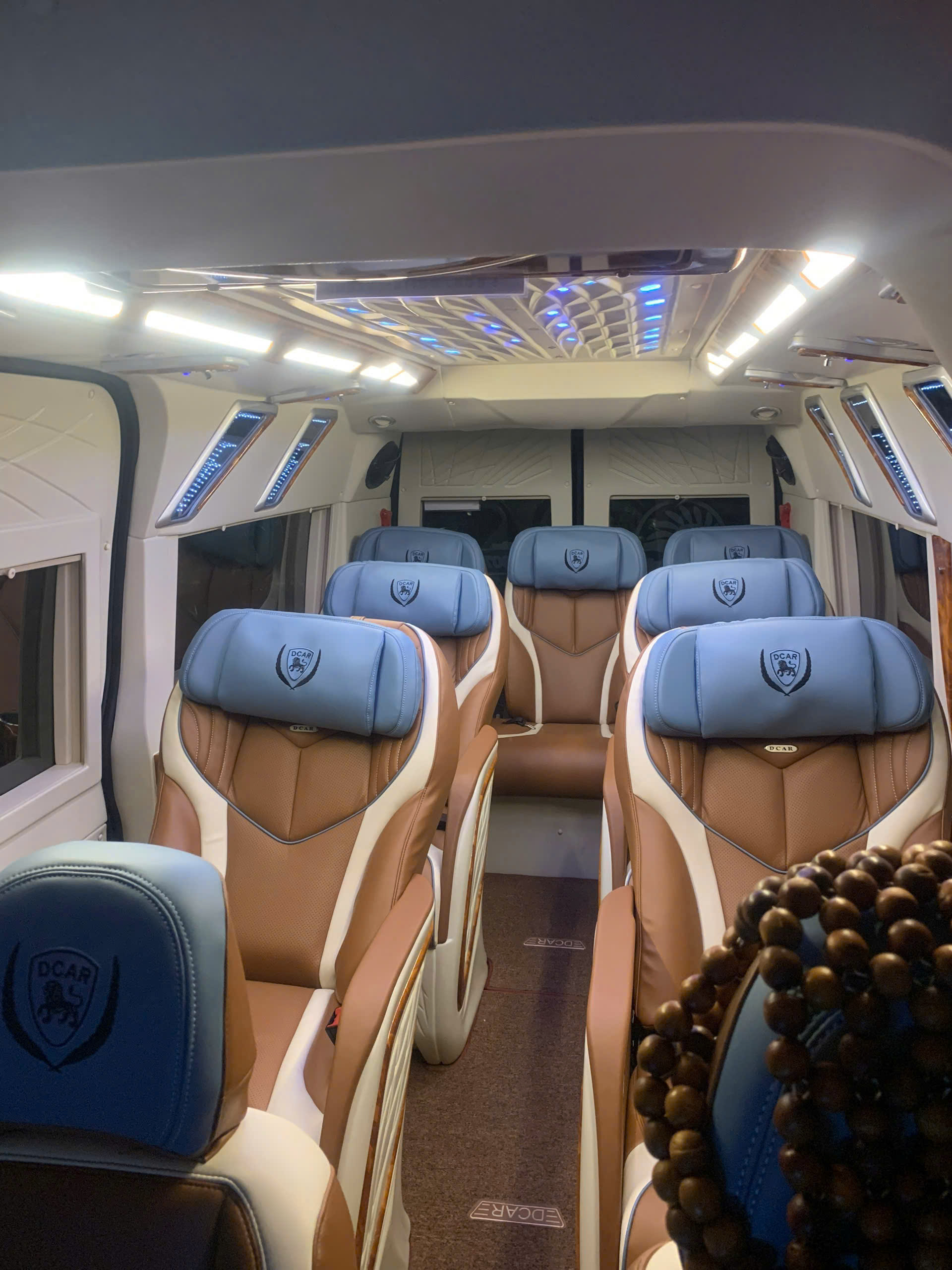 Thuê xe limousine Cam Ranh đi Hồ Chí Minh không ghép