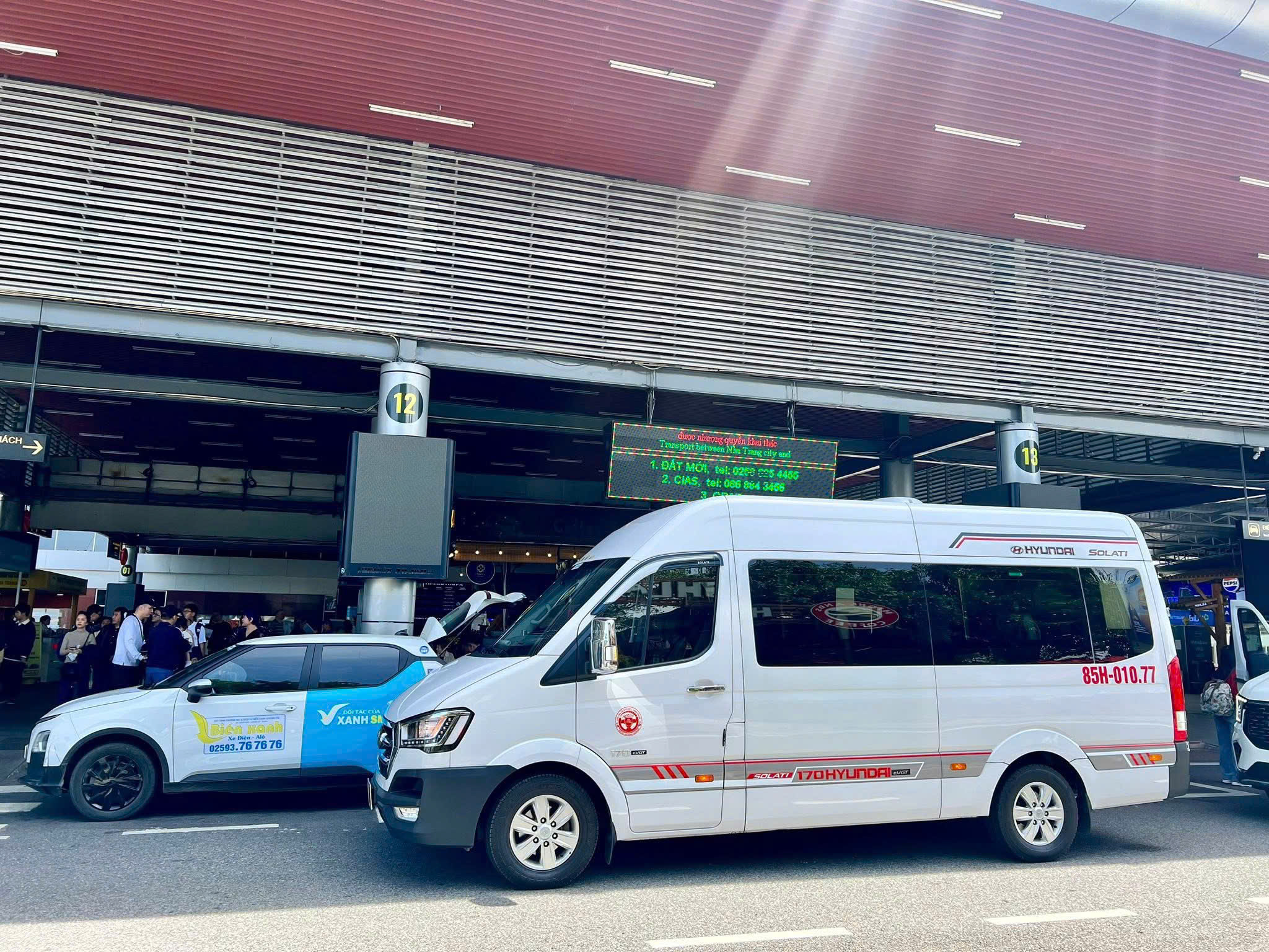 Thuê xe Limousine Cam Ranh đi Hồ Chí Minh uy tín