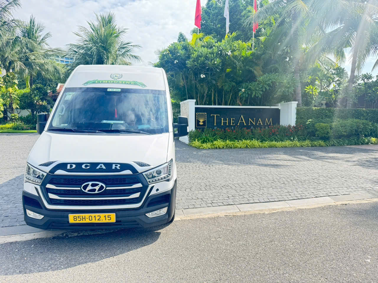 Thuê xe Limousine Cam Ranh đi Sài Gòn