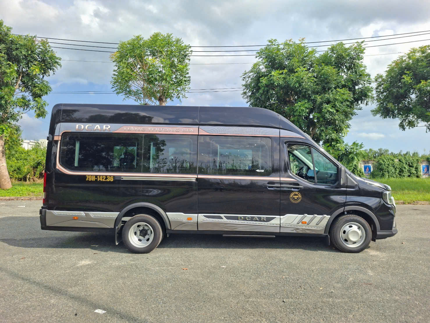 Thuê xe limousine Cam Ranh đi Sài Gòn chất lượng cao