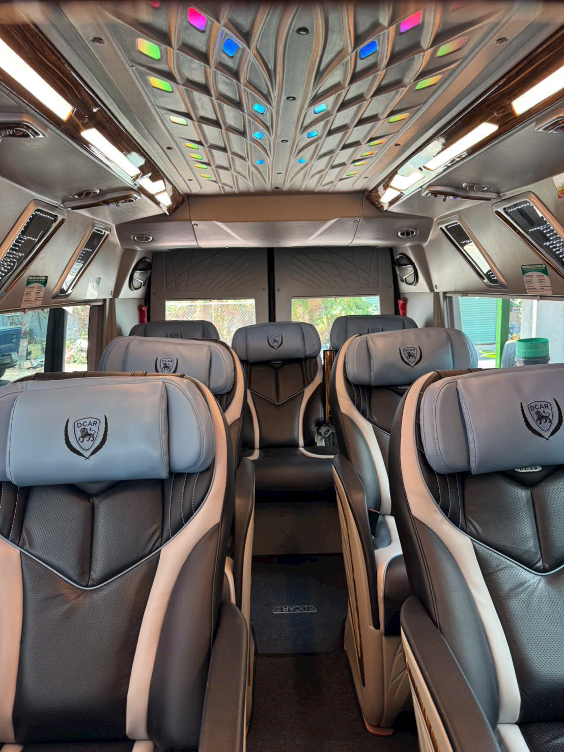 Thuê xe Limousine Đà Lạt đi Sài Gòn 2 ngày 1 đêm