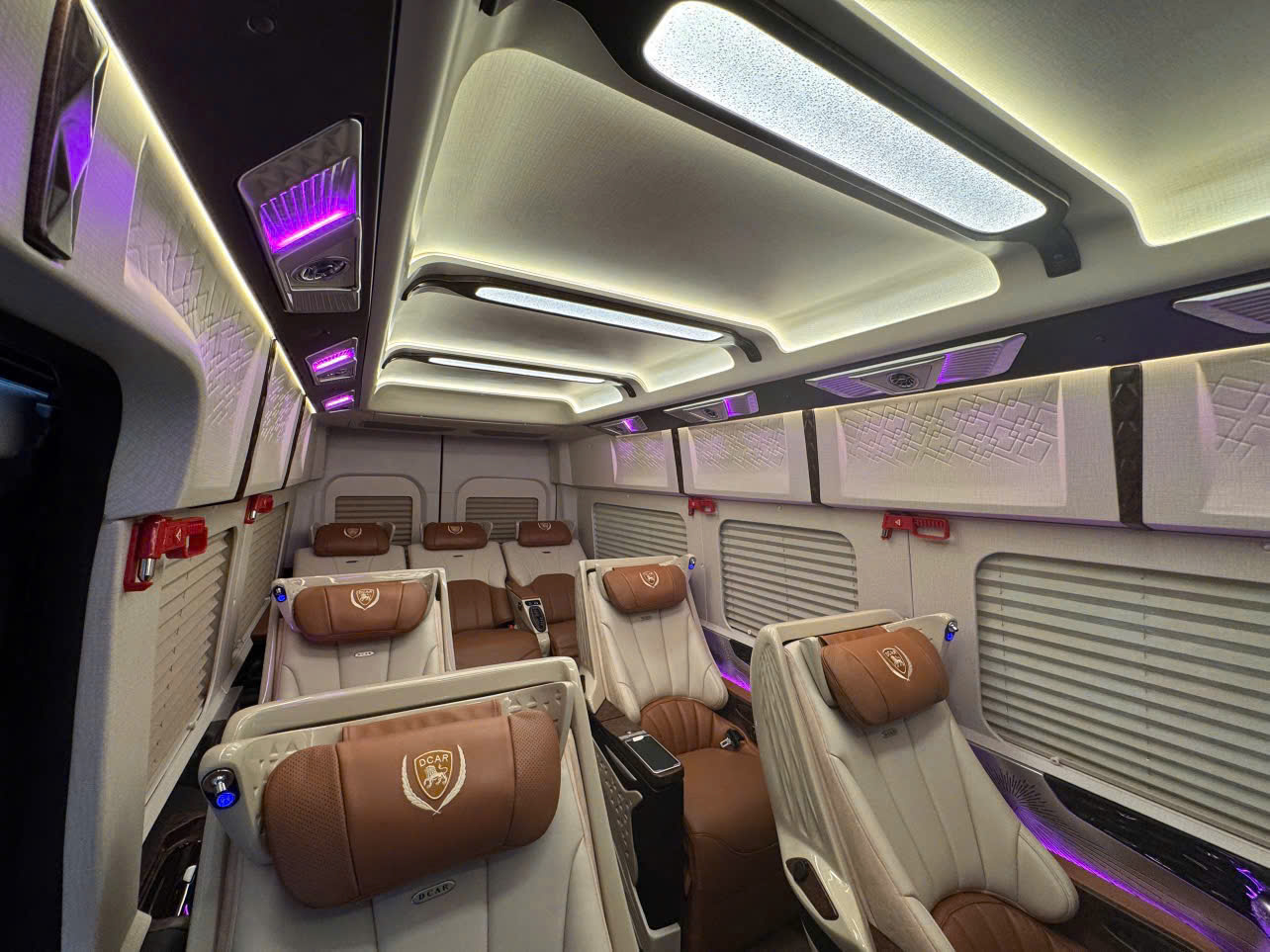 Thuê xe Limousine Đà Lạt đi Sài Gòn cho gia đình
