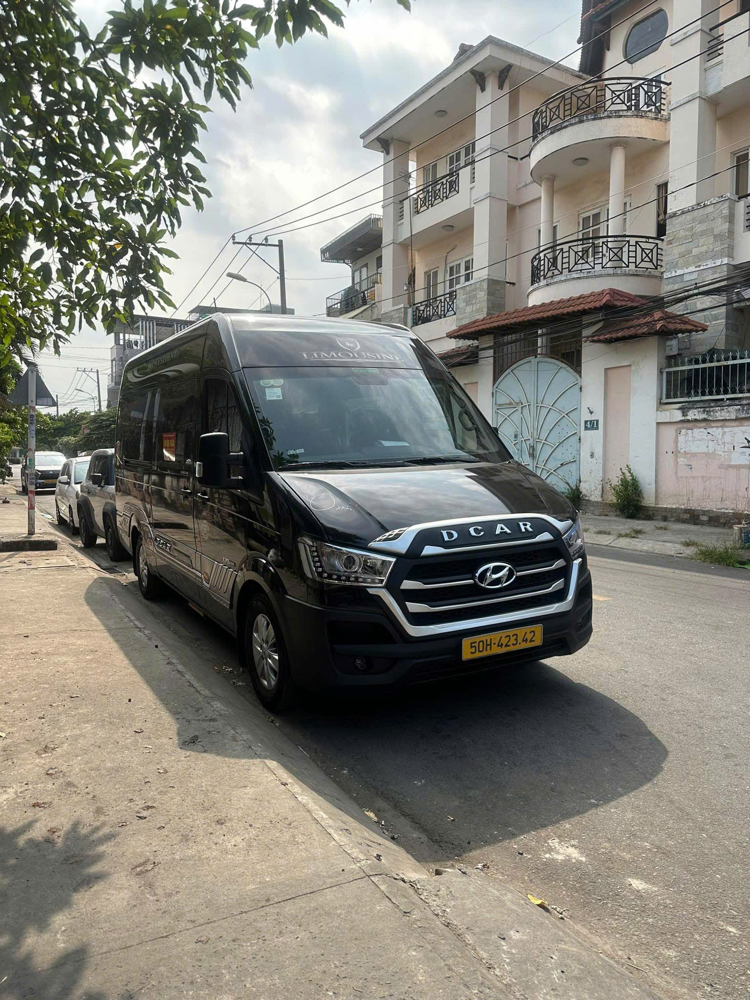 Thuê xe Limousine Đà Lạt đi Sài Gòn giá rẻ