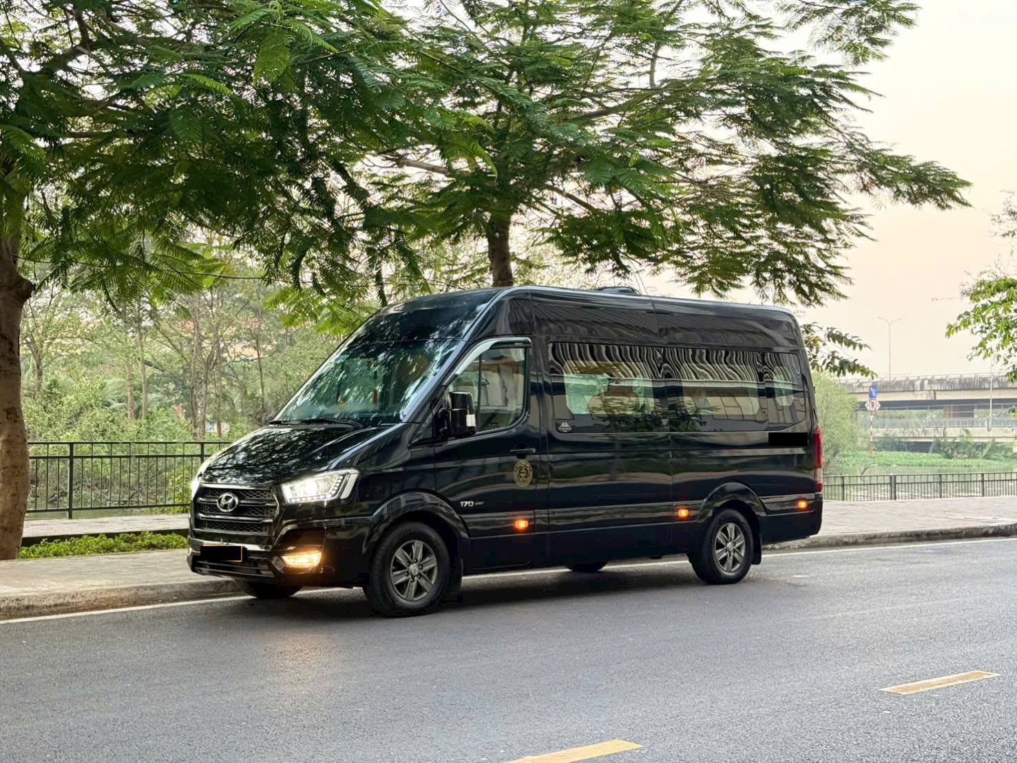 Thuê xe Limousine Đà Lạt đi Sài Gòn theo yêu cầu