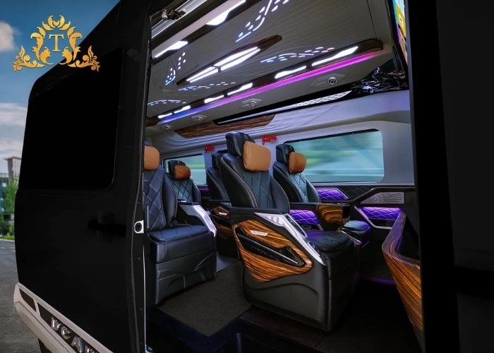 Đưa rước tận nhà ở Sài Gòn tiện lợi khi thuê xe limousine cho gia đình