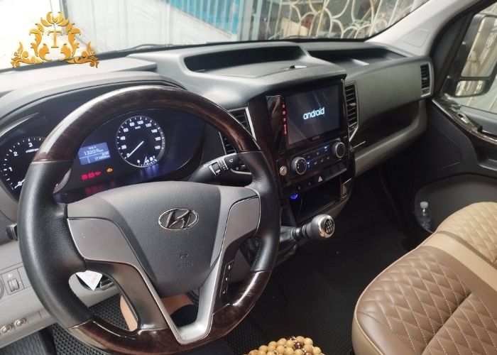 Những lợi ích vàng khi thuê xe limousine đưa rước tận cửa