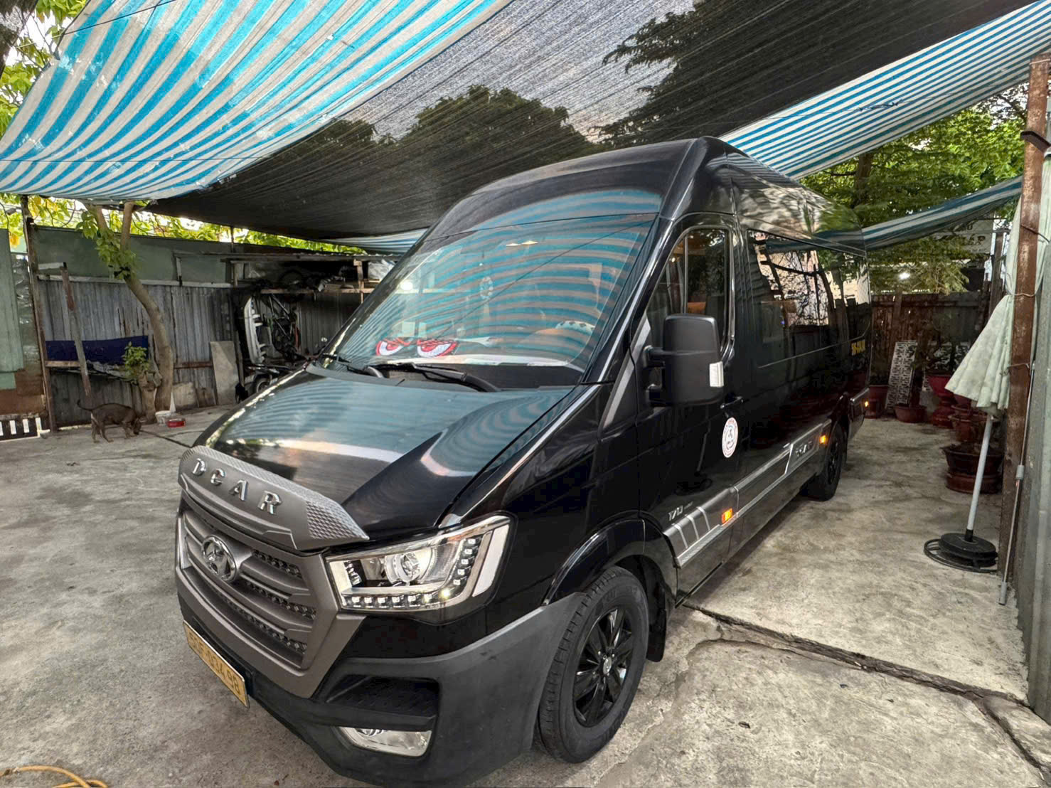 Thuê xe Limousine đưa đón tận nơi Vĩnh Hy