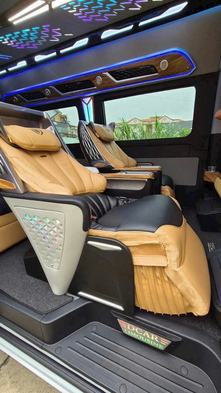 Thuê xe Limousine đưa đón tận nơi Vĩnh Hy