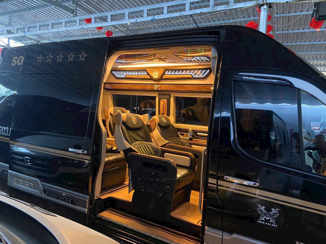 Thuê xe Limousine HCM đi Cam Ranh cao cấp