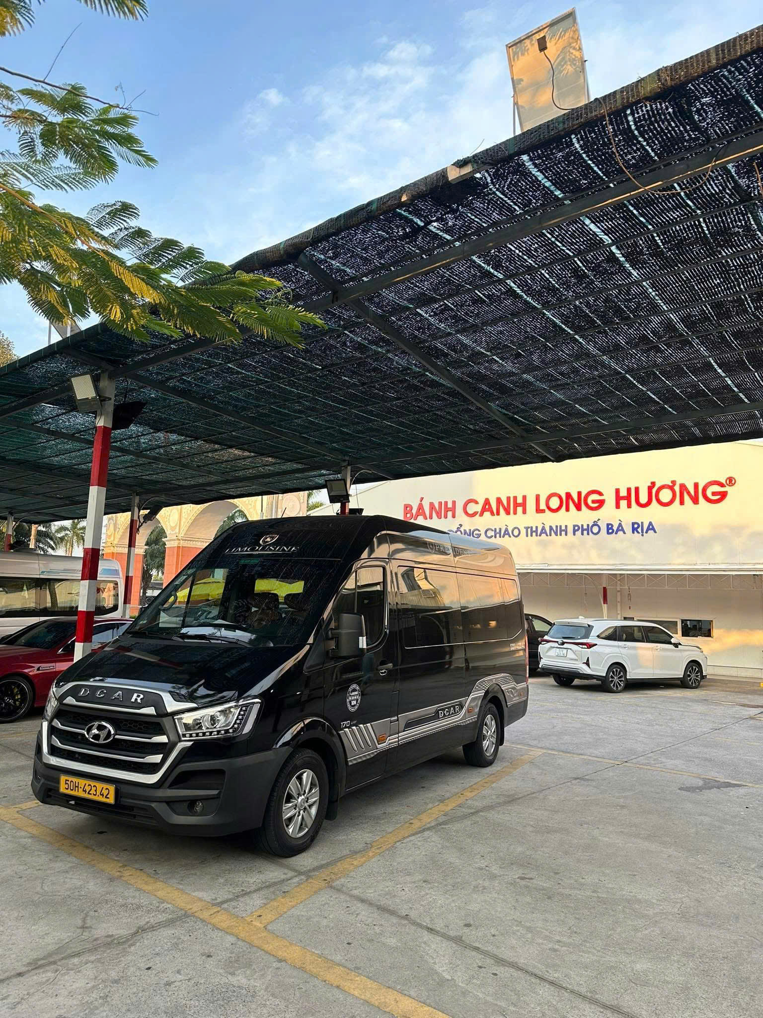 Thuê xe Limousine HCM đi Cam Ranh giá tốt