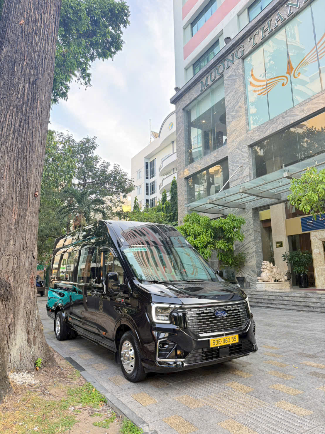 Thuê xe Limousine HCM đi Cam Ranh theo yêu cầu